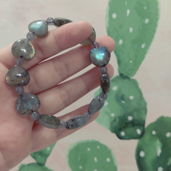 Labradorite heart bracelet - Picture 4 of 4